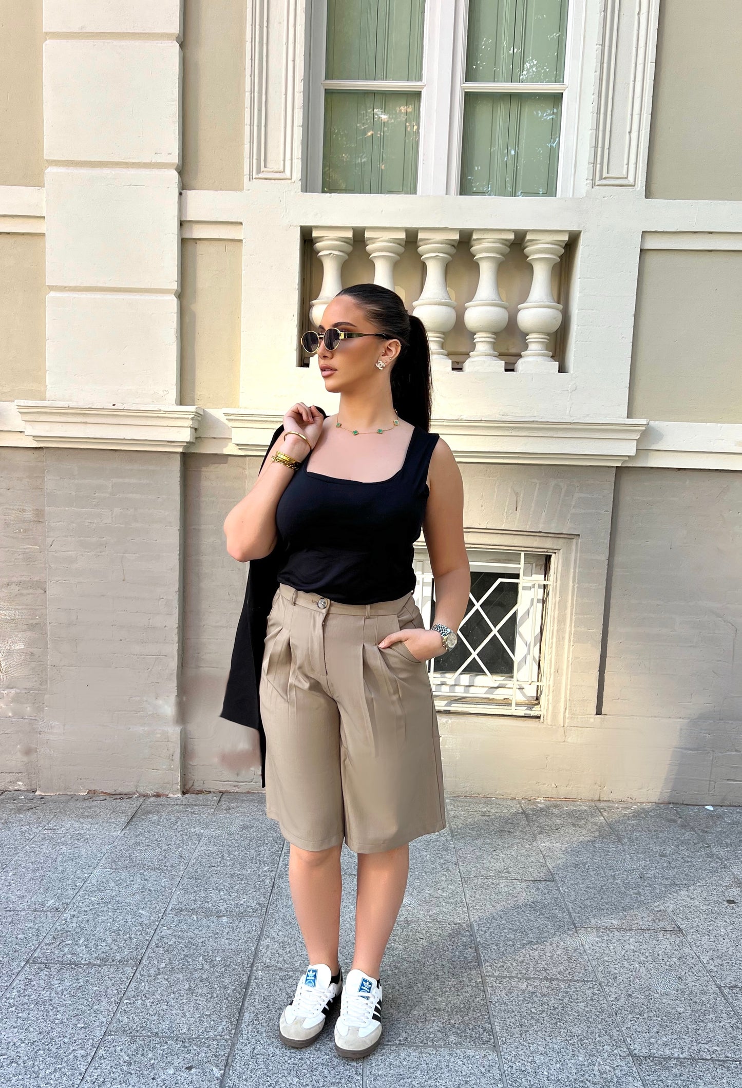 Bermuda Taupe